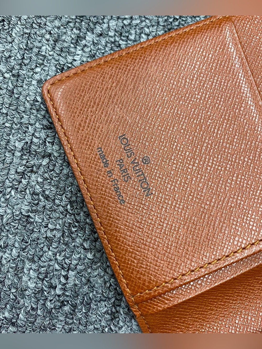 Louis Vuitton Monogram Long Wallet - Authentic - Picture 4 of 11